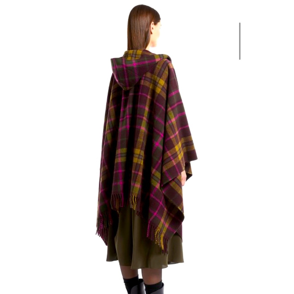 MAX MARA Outlander Tartan Plaid Hooded Ruana Cape Olive Green Fringe M Like New! - Picture 7 of 14